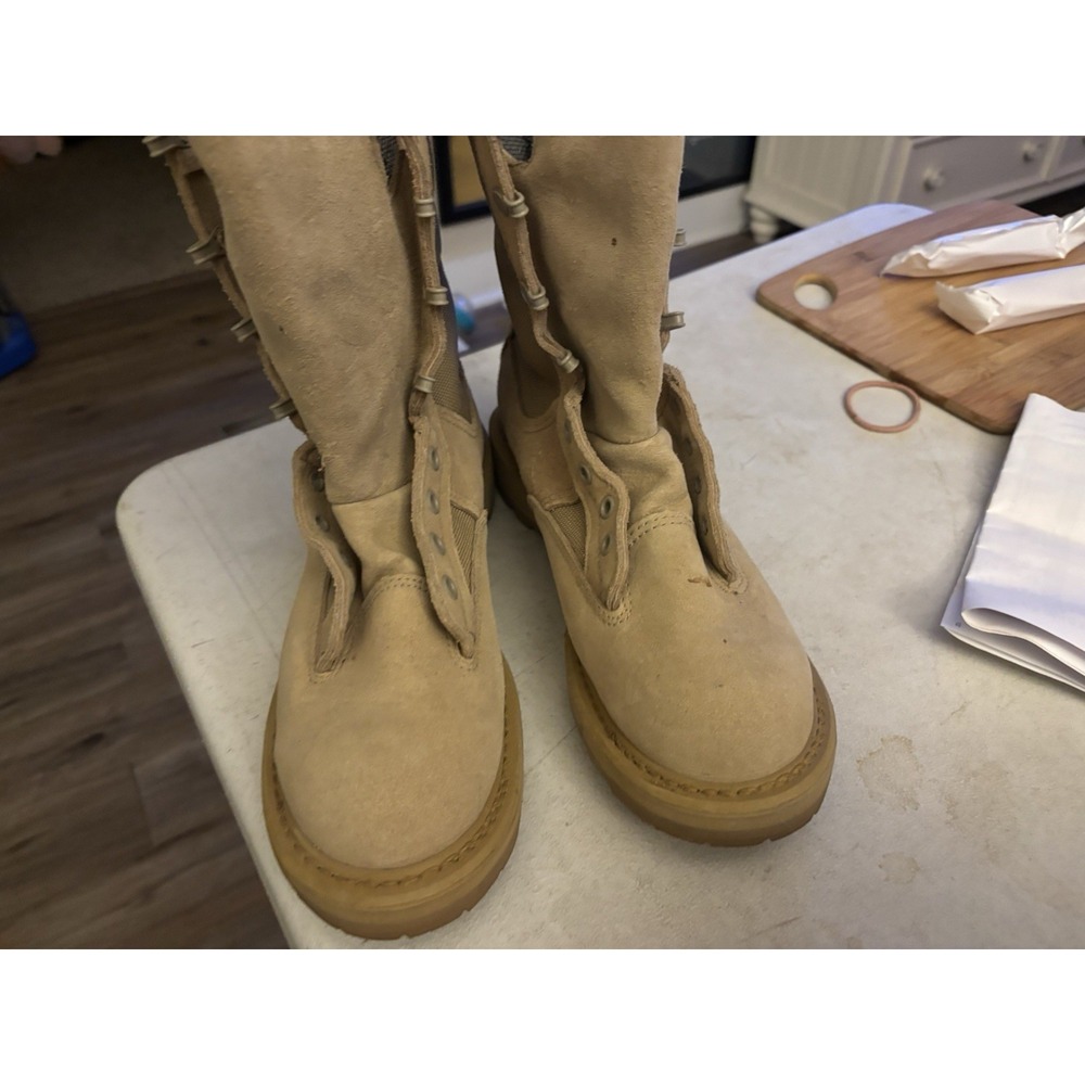Rocky‎ Desert combat boots temperate weather 6.5 NWOT